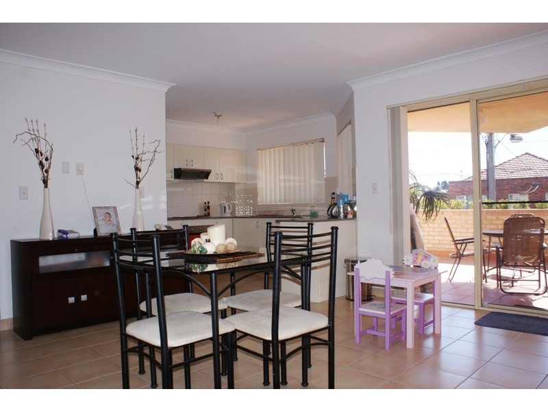 10/1 Hillview Street, Roselands NSW 2196