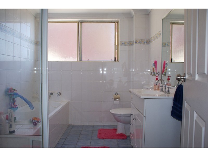 10/1 Hillview Street, Roselands NSW 2196