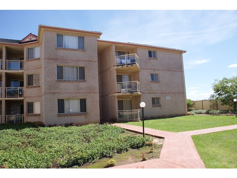 6/1 Hillview Street, Roselands NSW 2196