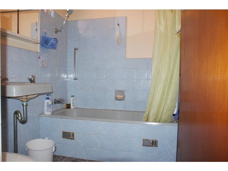 2/152 Queen Victoria Street, Bexley NSW 2207