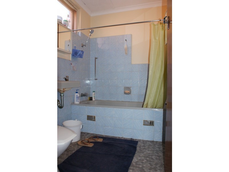 2/152 Queen Victoria Street, Bexley NSW 2207