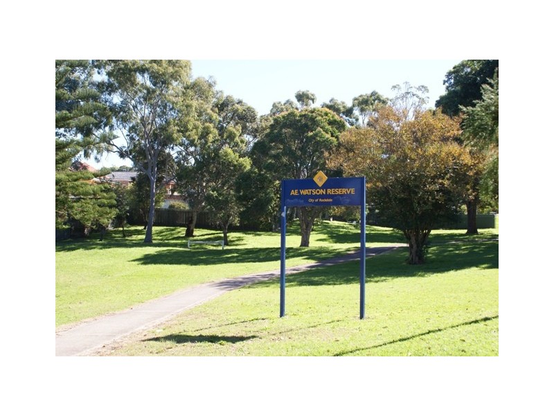 2/152 Queen Victoria Street, Bexley NSW 2207