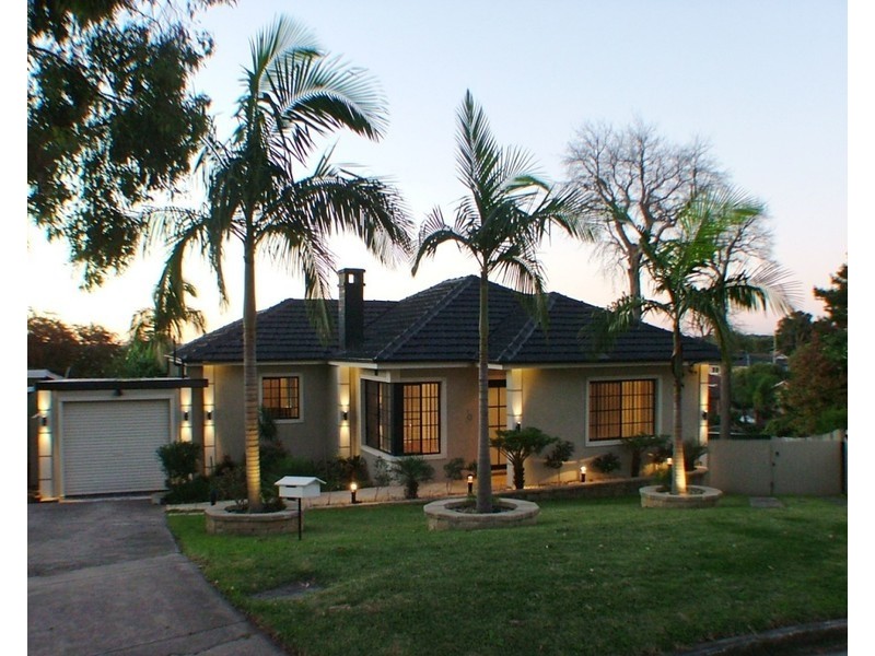 16 Olive Crescent, Peakhurst NSW 2210