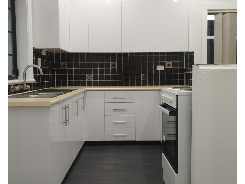 16 Olive Crescent, Peakhurst NSW 2210