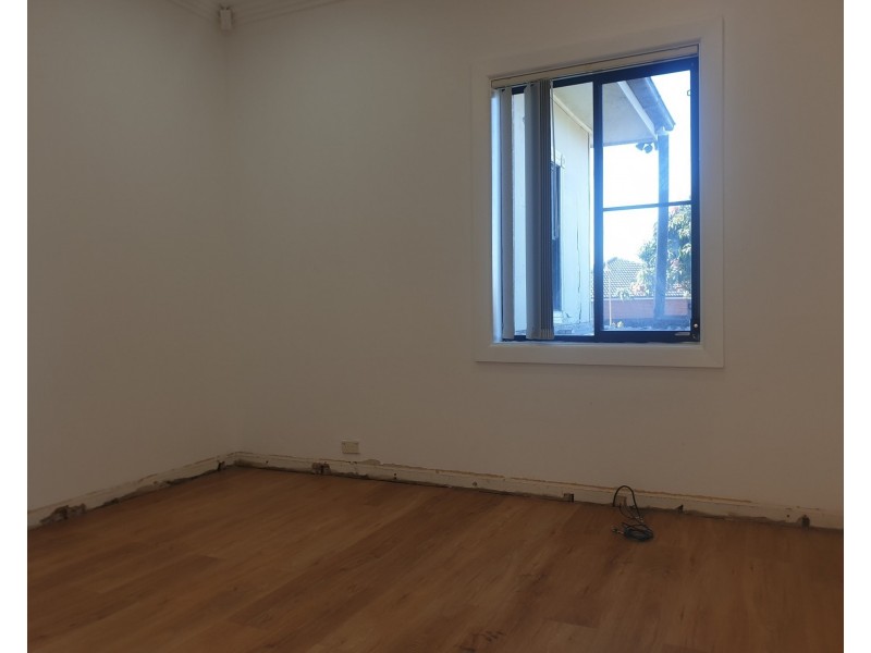 16 Olive Crescent, Peakhurst NSW 2210