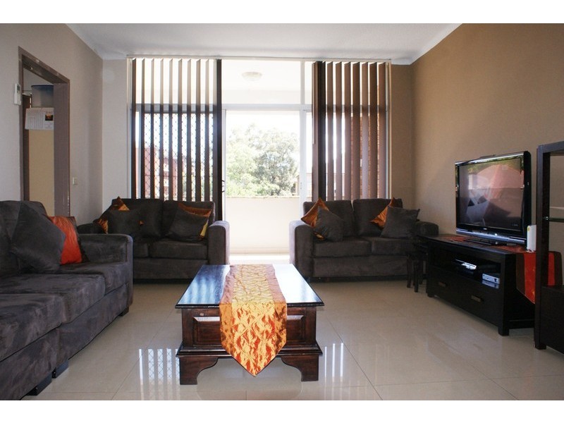 8/16 Queen Victoria Street, Kogarah NSW 2217