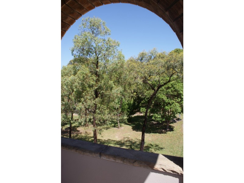 8/16 Queen Victoria Street, Kogarah NSW 2217