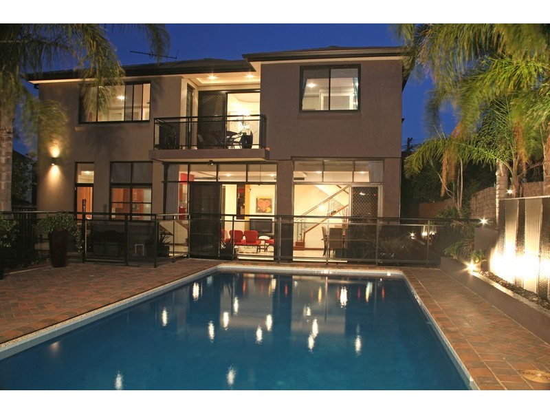 121 Moorefields Road, Roselands NSW 2196