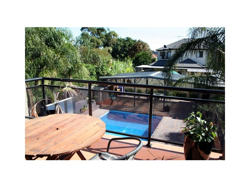 121 Moorefields Road, Roselands NSW 2196