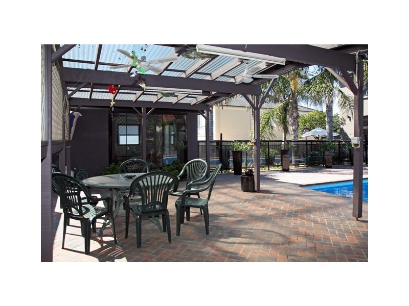 121 Moorefields Road, Roselands NSW 2196