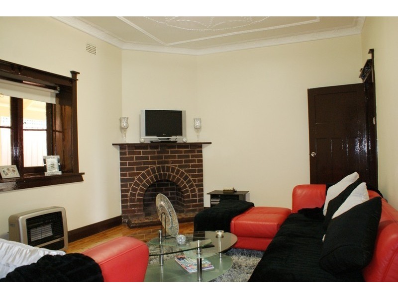 127 Remly Street, Roselands NSW 2196