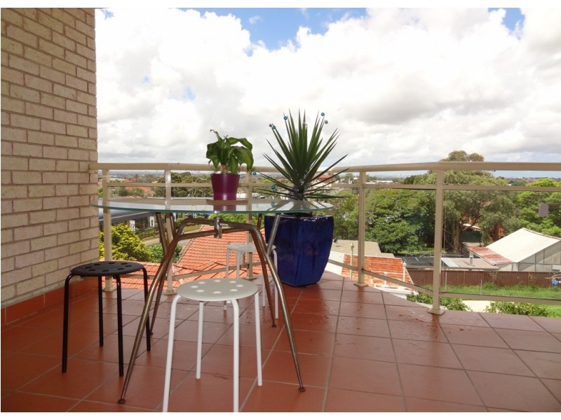 7 / 1 Hillview Street, Roselands NSW 2196
