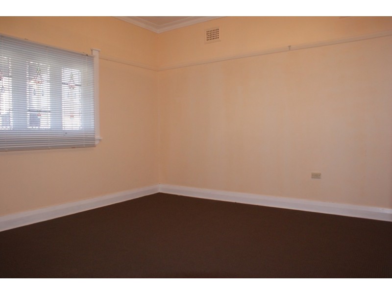 18 Parker Avenue, Earlwood NSW 2206