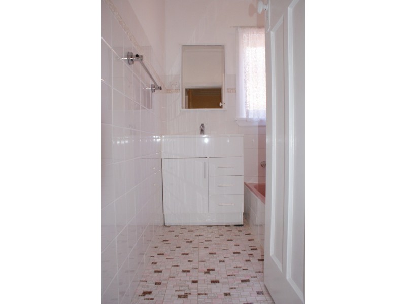 18 Parker Avenue, Earlwood NSW 2206