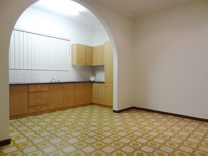 11 Strathmore Parade, Roseville NSW 2069