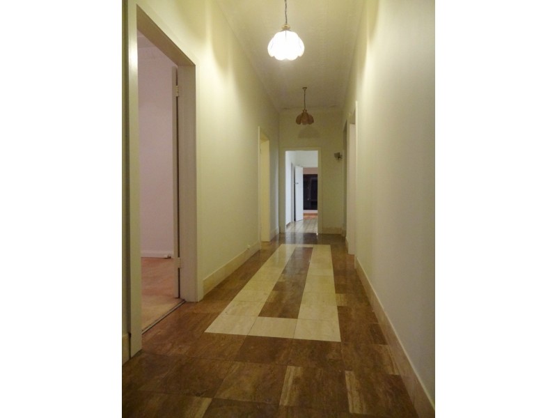 11 Strathmore Parade, Roseville NSW 2069