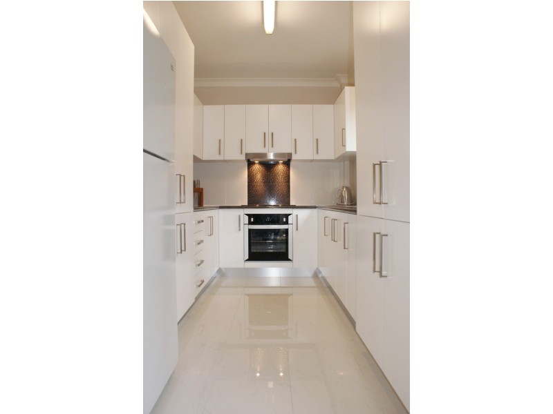 2/188 Queen Victoria Street, Bexley NSW 2207