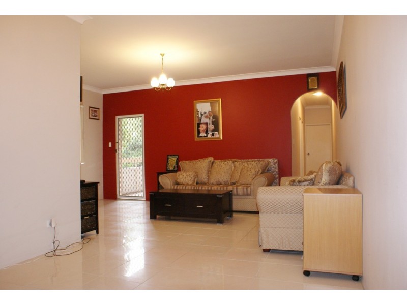 2/188 Queen Victoria Street, Bexley NSW 2207