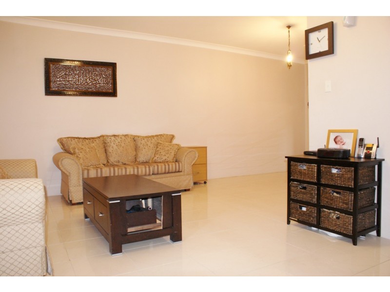 2/188 Queen Victoria Street, Bexley NSW 2207