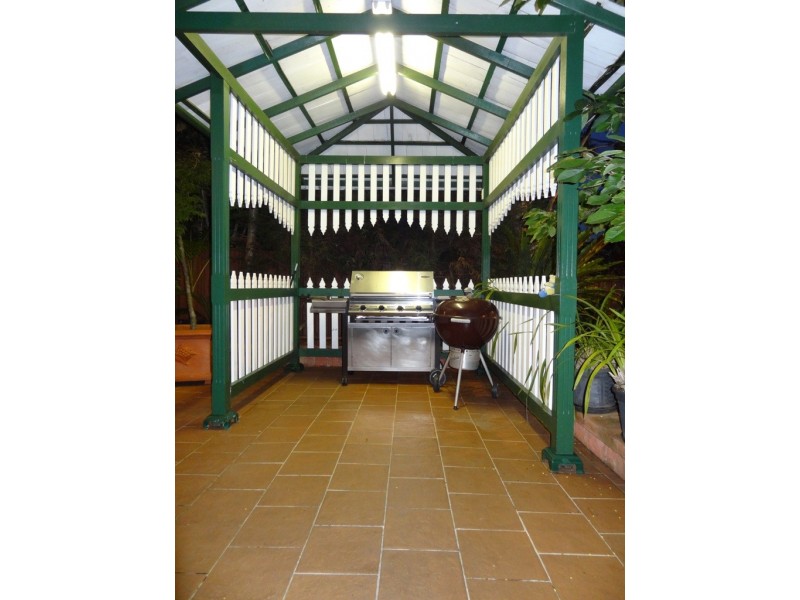 4 Hibiscus Close, Alfords Point NSW 2234