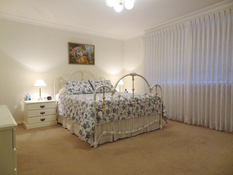 4 Hibiscus Close, Alfords Point NSW 2234