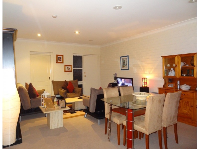 2/57a Old Taren Point Road, Taren Point NSW 2229