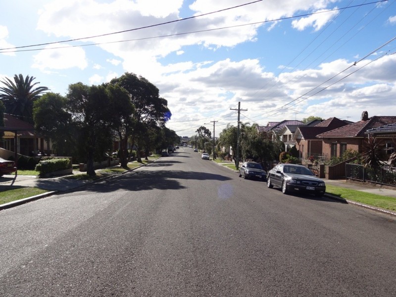 2 / 3 Sackville Street, Bardwell Valley NSW 2207