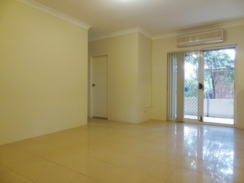 3/394 Railway Parade, Carlton NSW 2218