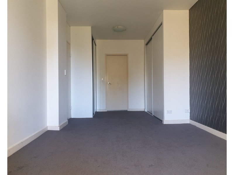 18/5-7 Northumberland, Liverpool NSW 2170