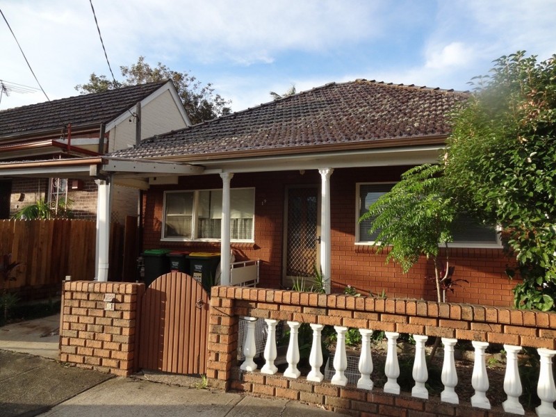 19 Station Street, Tempe NSW 2044