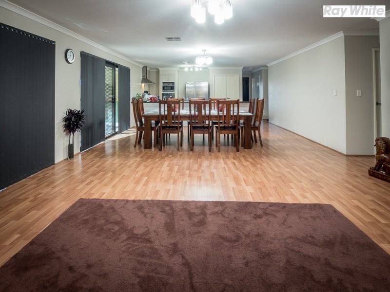 23 Hebrides Drive, Seville Grove WA 6112