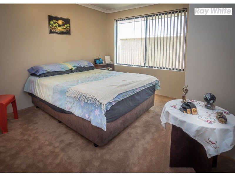 23 Hebrides Drive, Seville Grove WA 6112