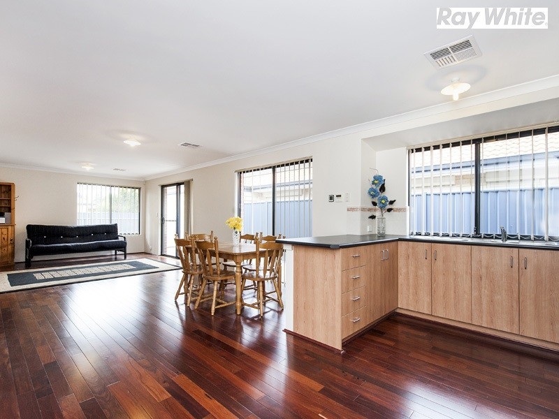 25 Quinine Crescent, Byford WA 6122