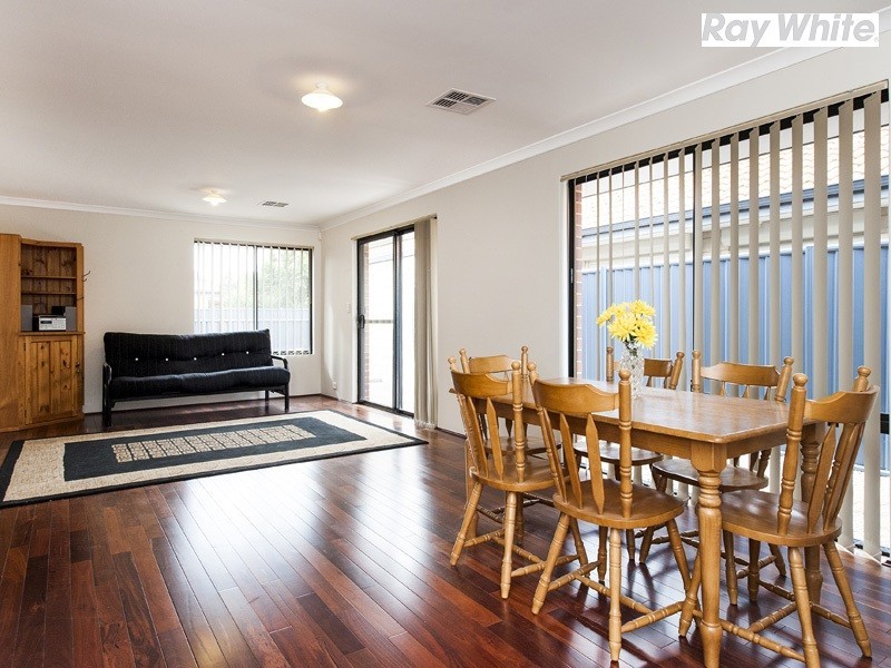 25 Quinine Crescent, Byford WA 6122