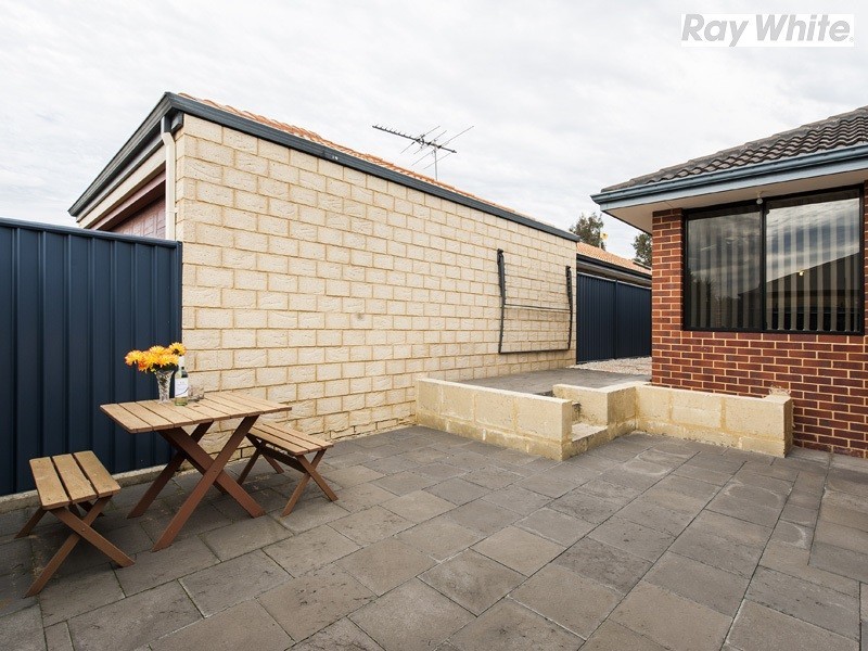 25 Quinine Crescent, Byford WA 6122