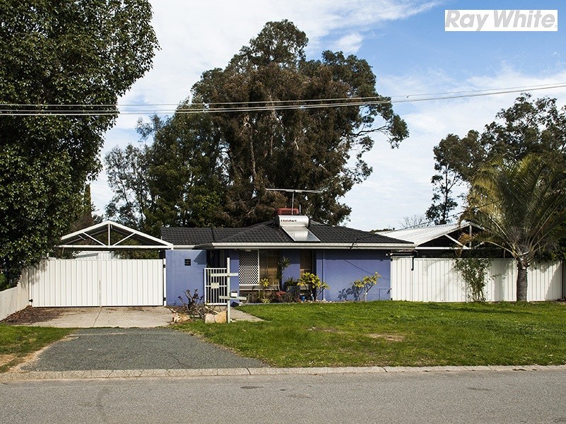 4 Forest Court, Armadale WA 6112