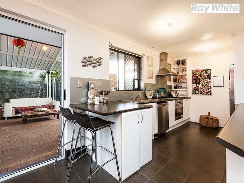 4 Forest Court, Armadale WA 6112