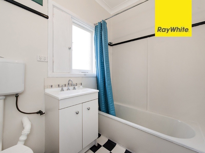 62 Verna Street, Gosnells WA 6110