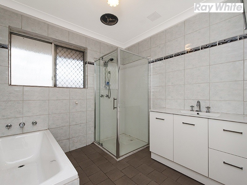 4 Wyloo Place, Armadale WA 6112