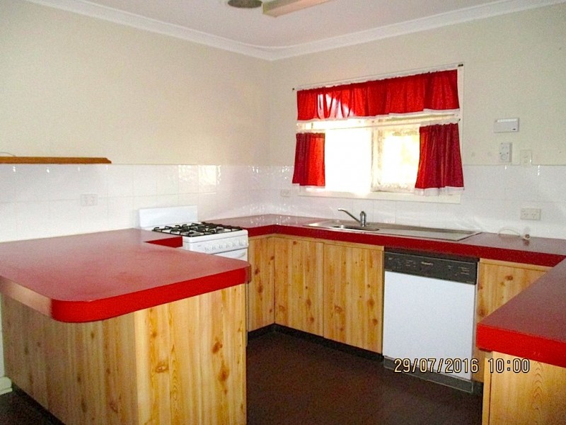 204 Streich Avenue, Armadale WA 6112