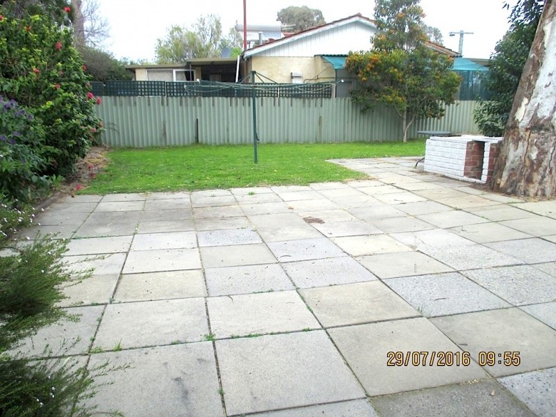 204 Streich Avenue, Armadale WA 6112