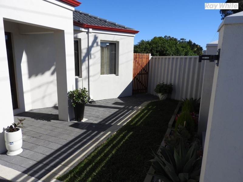 4 Sexty Street, Armadale WA 6112