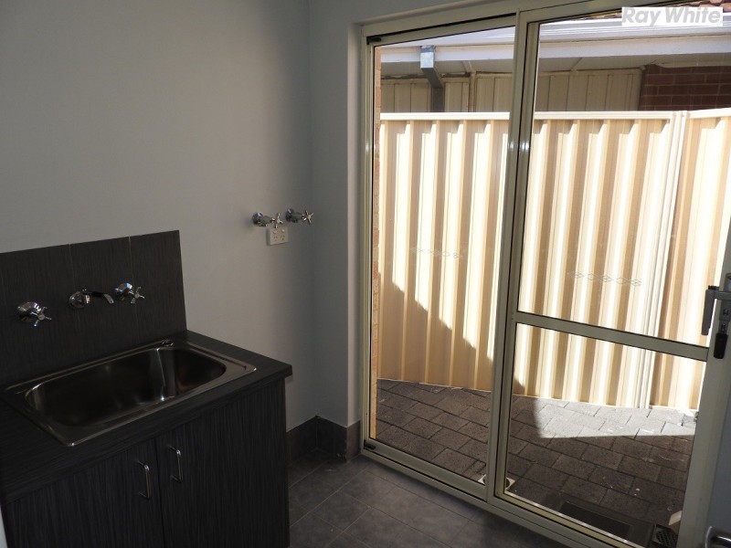 4 Sexty Street, Armadale WA 6112