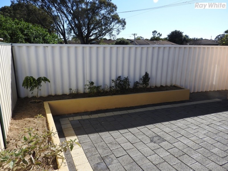 4 Sexty Street, Armadale WA 6112