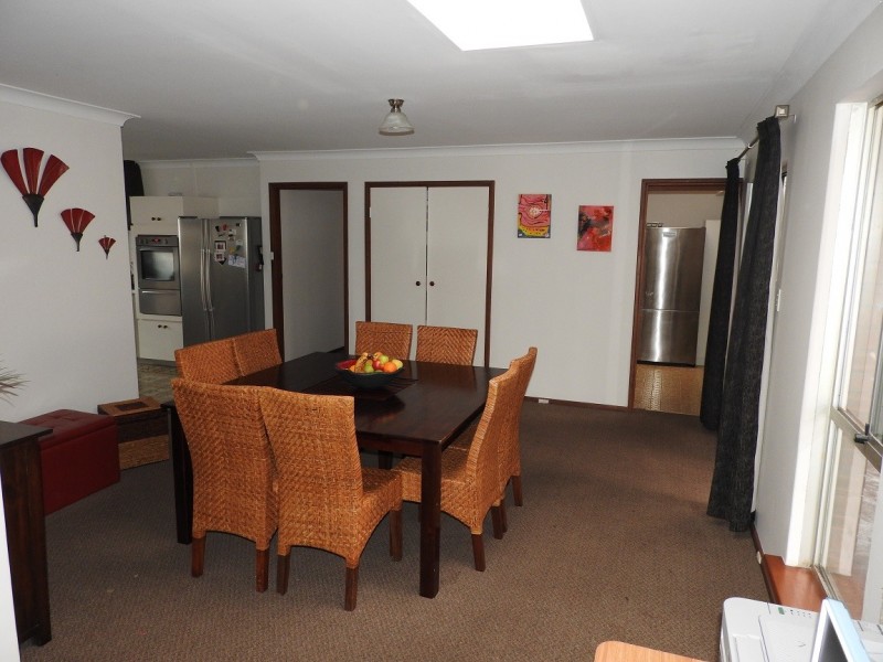 24 Delamere Way, Camillo WA 6111