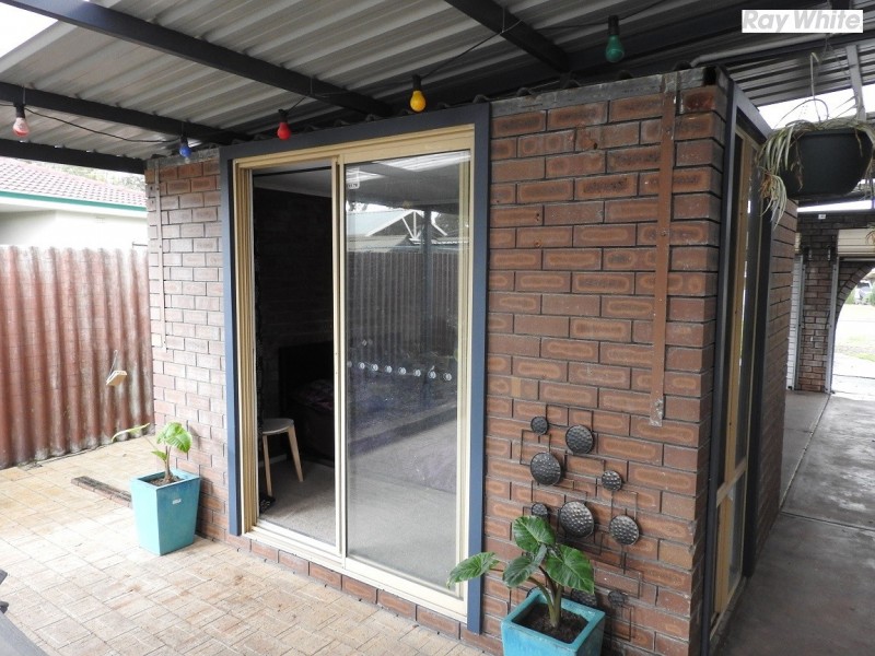 24 Delamere Way, Camillo WA 6111