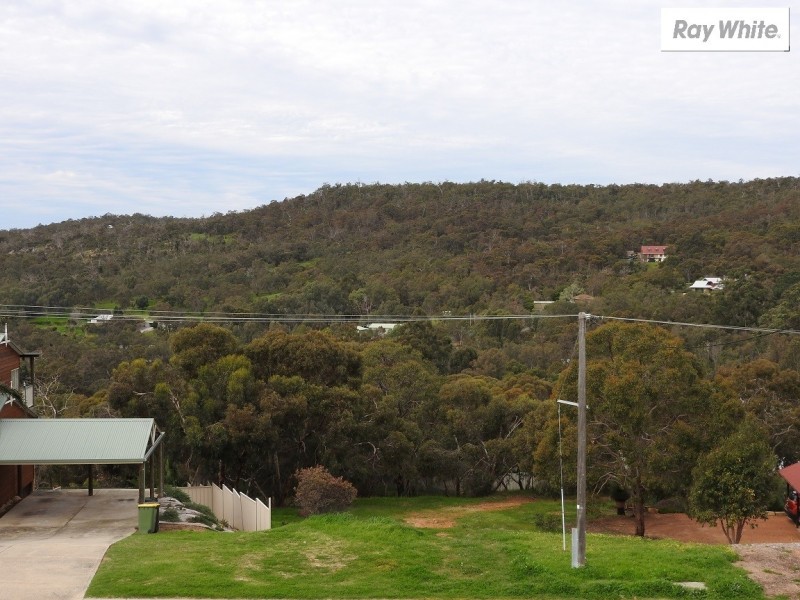 17 Jade Street, Mount Richon WA 6112