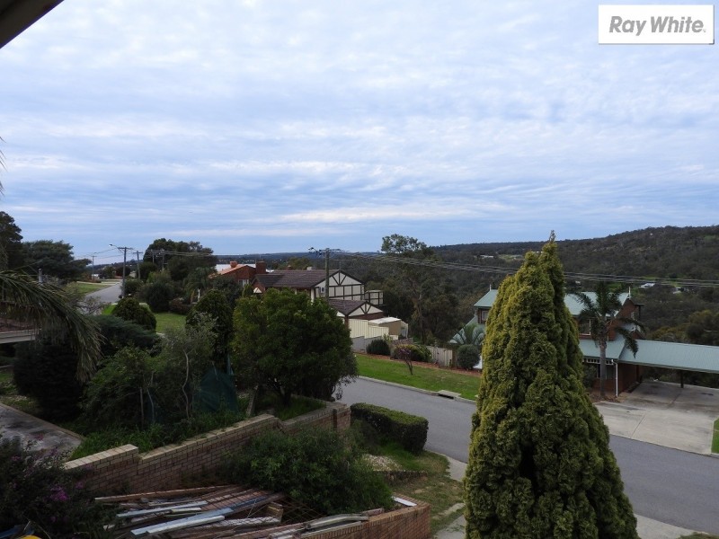 17 Jade Street, Mount Richon WA 6112