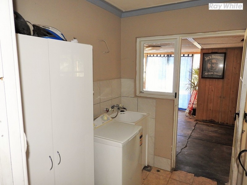 16 Stott Close, Armadale WA 6112