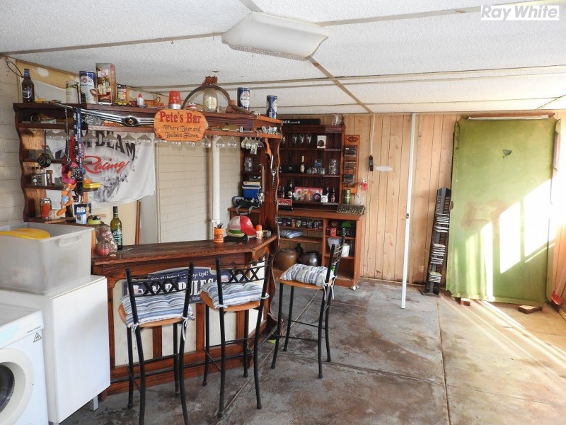 16 Stott Close, Armadale WA 6112